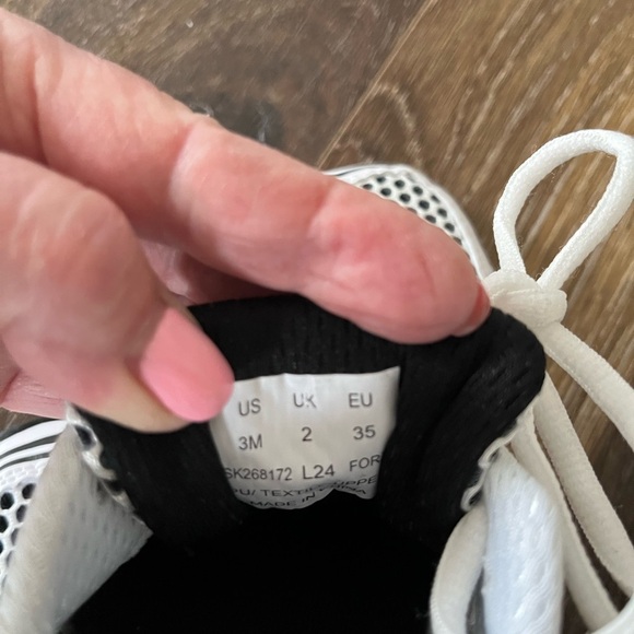 BIG KIDS' SAUCONY OMNI 9 CASUAL SHOES SIZE 3 - Picture 12 of 12